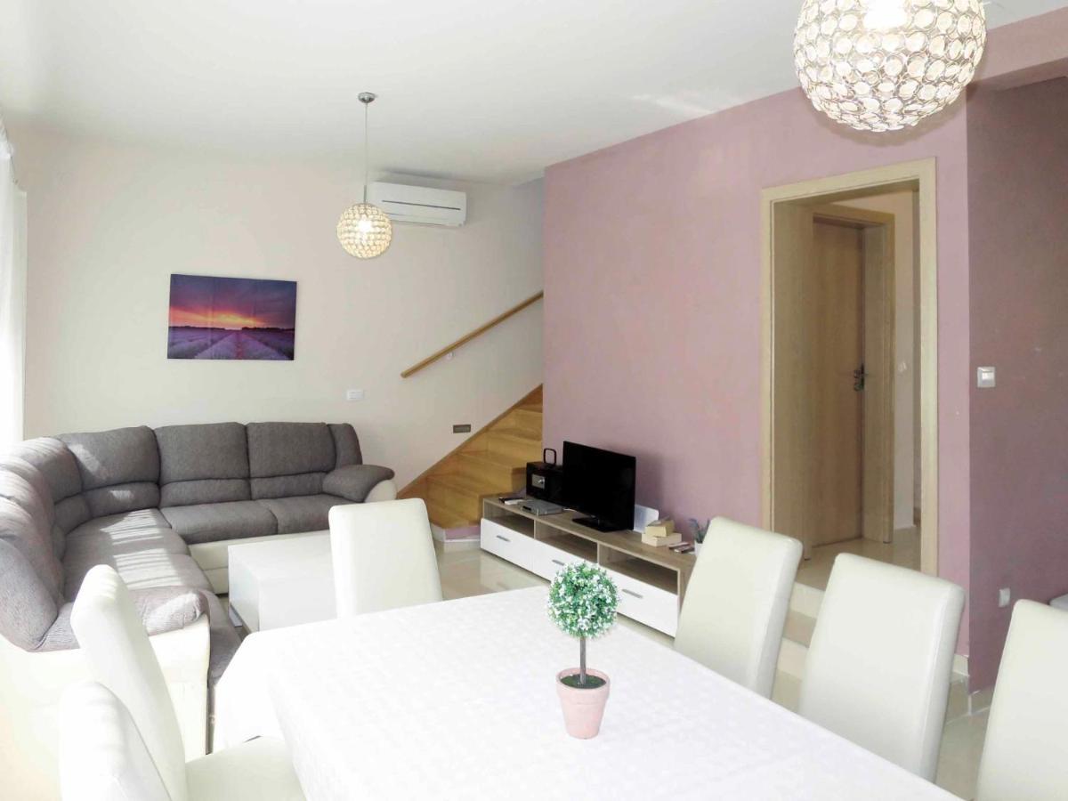Holiday Home Silvija - Zad107 By Interhome Zadar Exterior foto